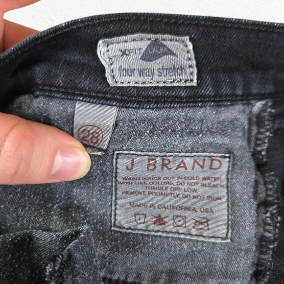 J Brand Black Mid Rise Made in USA Casual Classic Skinny Leg Jeans Size 28 - Picture 6 of 8